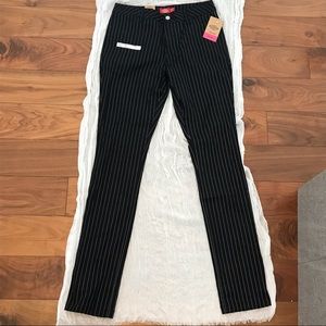Junior/Women’s Pinstripe Skinny Mid Rise Pant Dickies